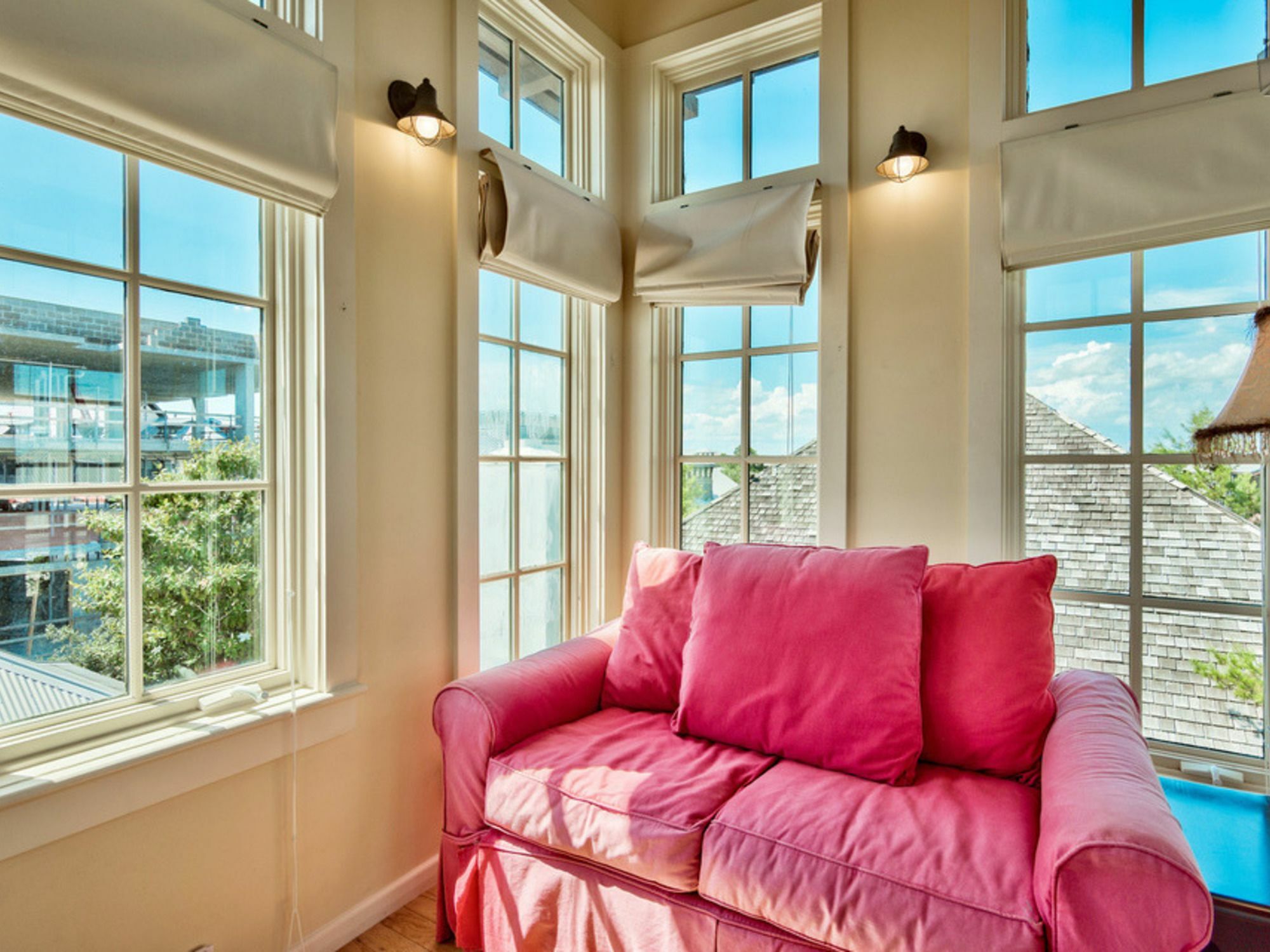 Apartment Big Thyme Main House By Redawning